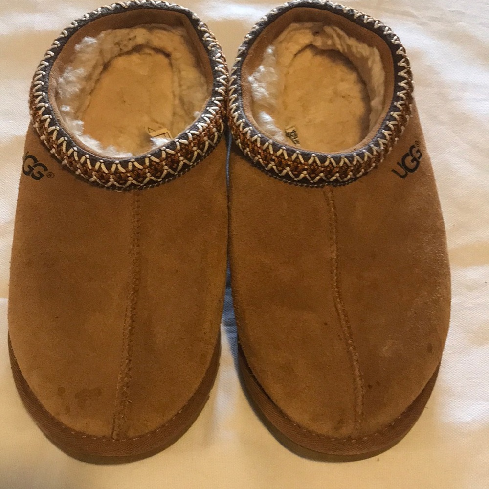 Ugg slippers